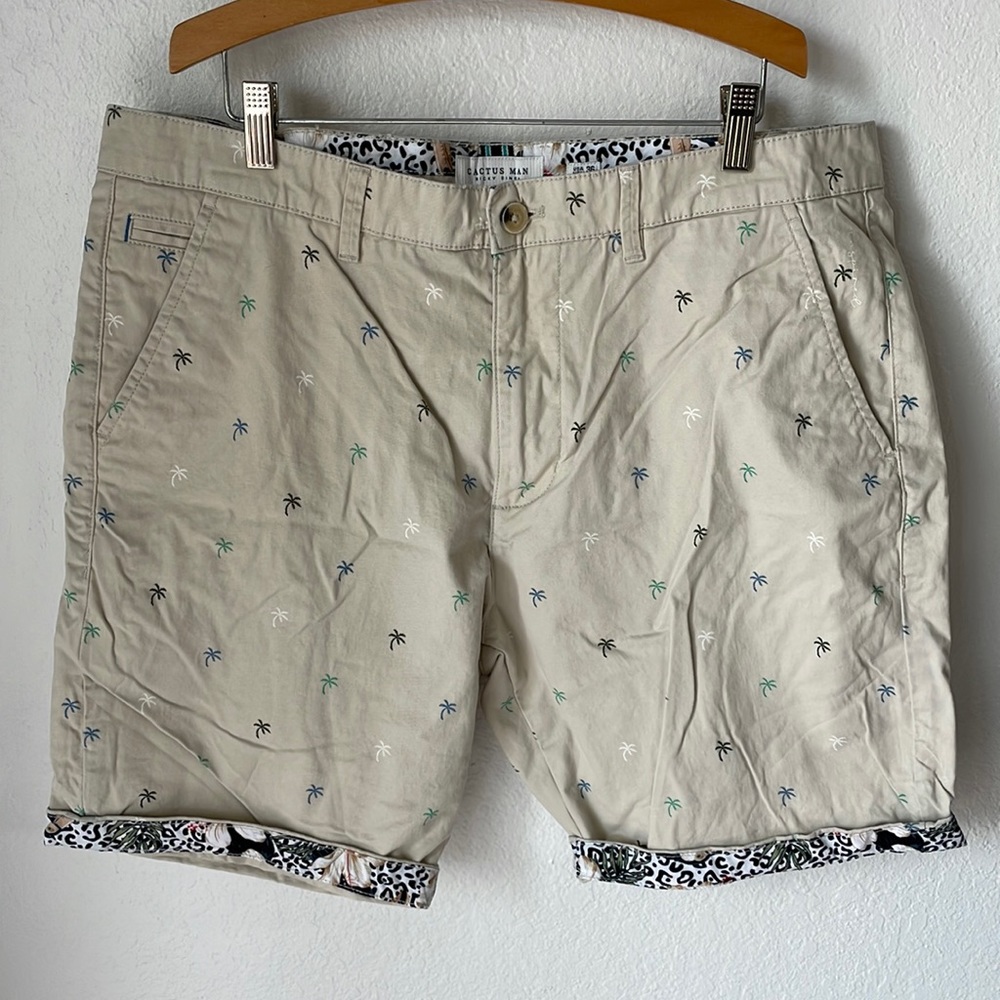 Cactus Man Palm Tree Shorts‎